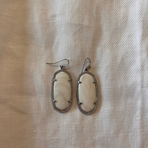 Kendra Scott Cream Dangle Earrings - Picture 3 of 3